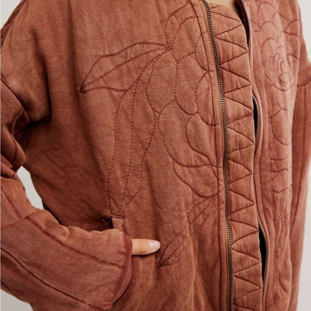 $385 FREE PEOPLE Rose Brown Quilted Sweatshirt Cinammon Bomber Jacket S - Picture 7 of 11